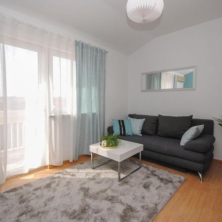 Apartment Tina Podstrana Exterior foto